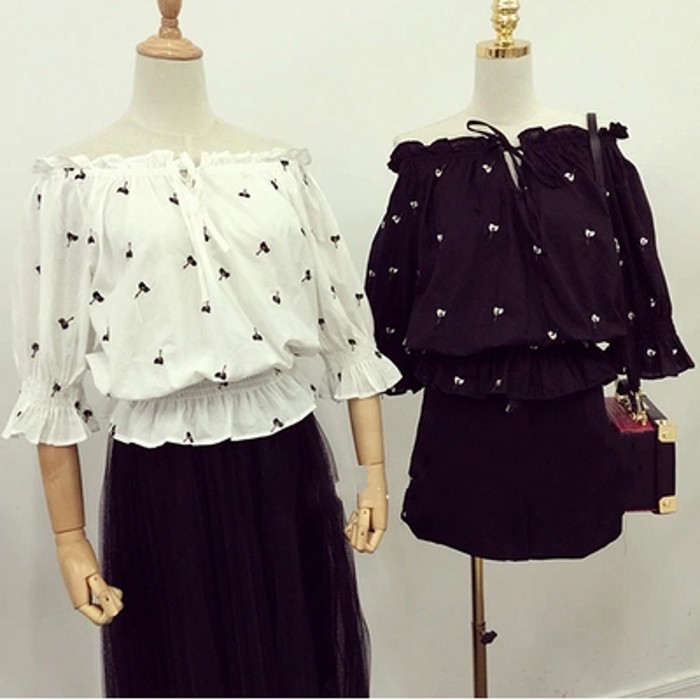 夏裝新款韓國寬松刺繡木耳邊系帶一字肩套頭短款雪紡衫上衣女